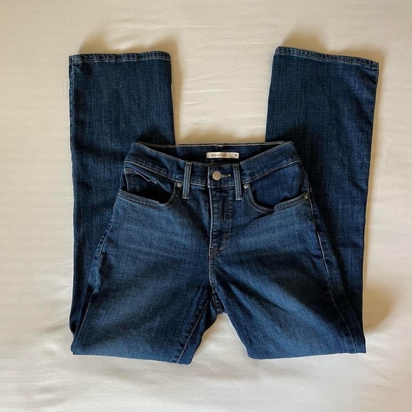 Levi’s beloved 315 Shaping Bootcut denim jeans - Picture 2 of 4